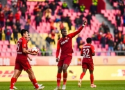 开云官网-包含重庆惨败华夏幸福，中超保级形势岌岌可危的词条