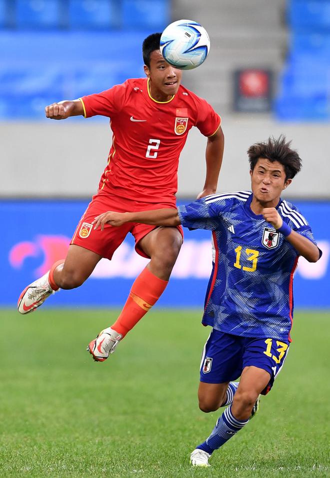 国际足球大战中中国队斩获辉煌胜利，引领潮流的简单介绍