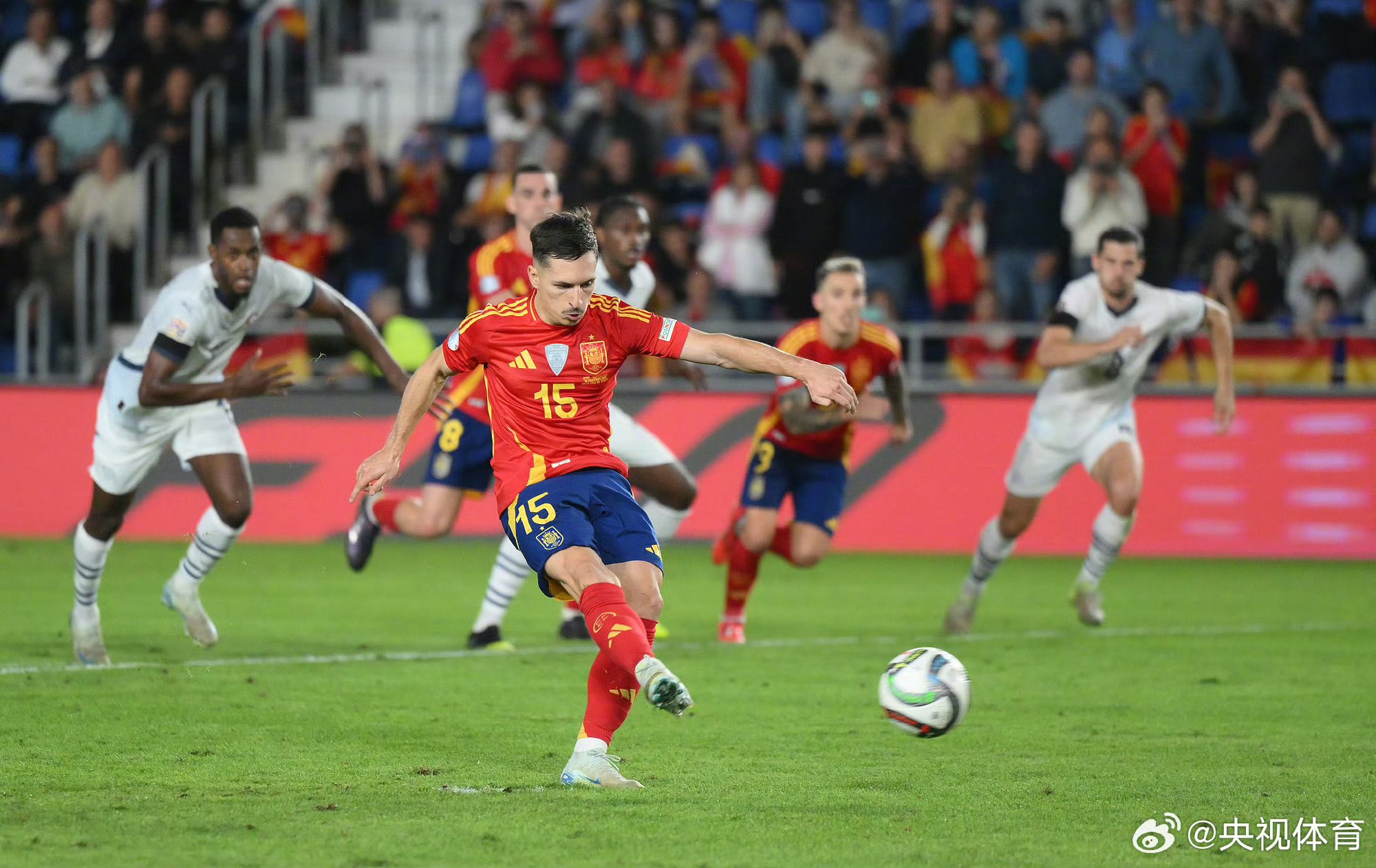 克罗地亚客场负于荷兰，遗憾错失欧锦赛资格