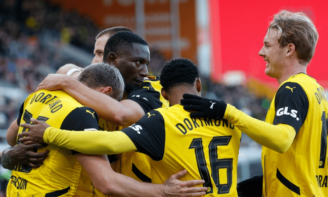 包含埃弗顿客场被米德铁联逼平，客场连续不胜的词条