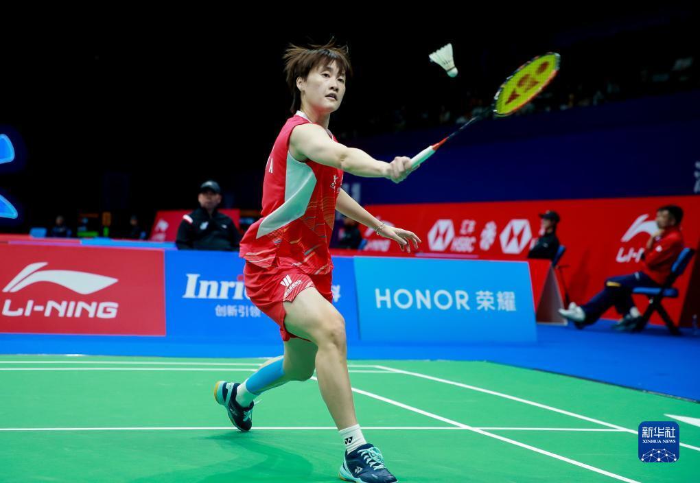 羽毛球双打激战,中国选手晋级 羽毛球双打激战,中国选手晋级