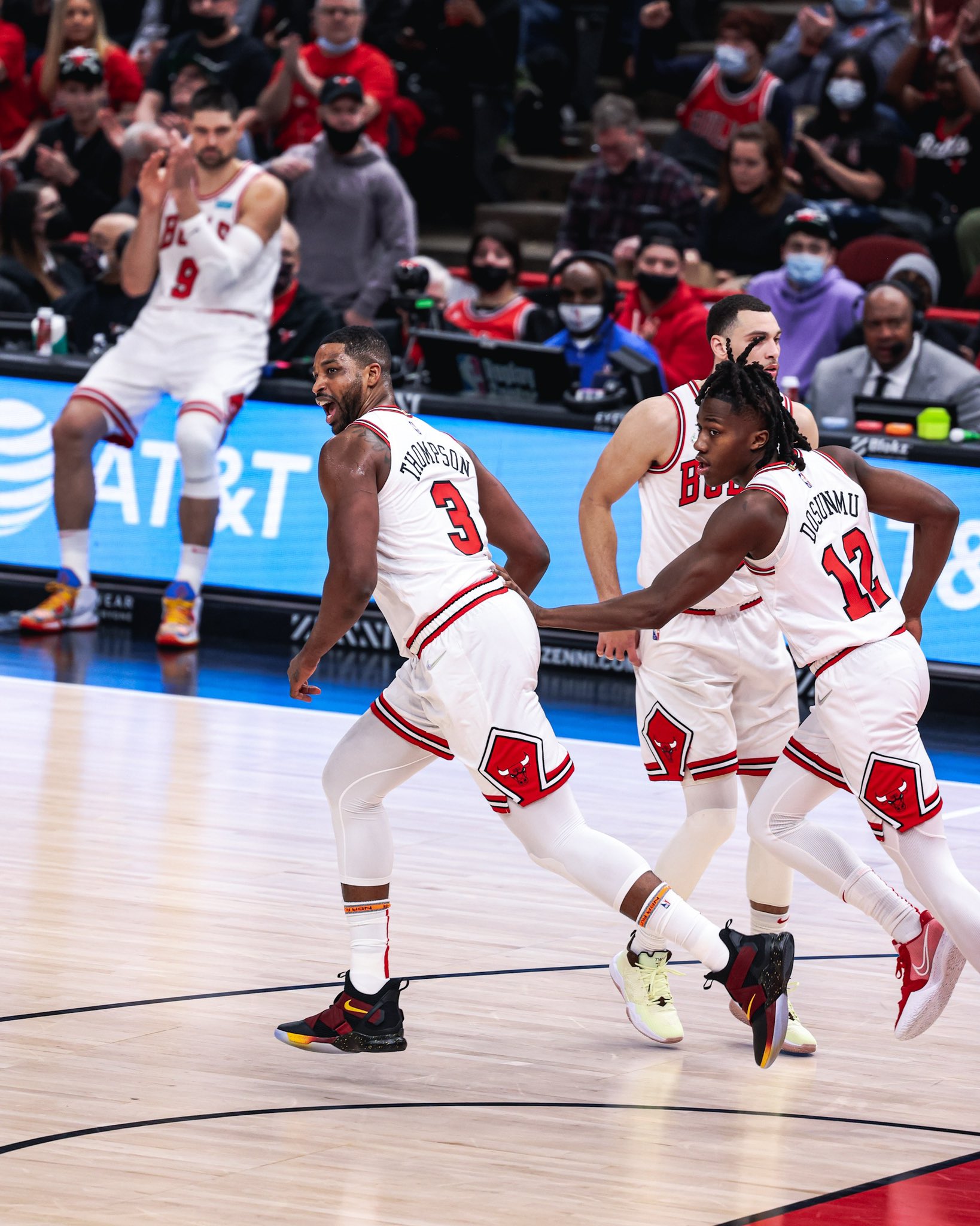 关于公牛客场不敌开拓者，遭遇连败的信息