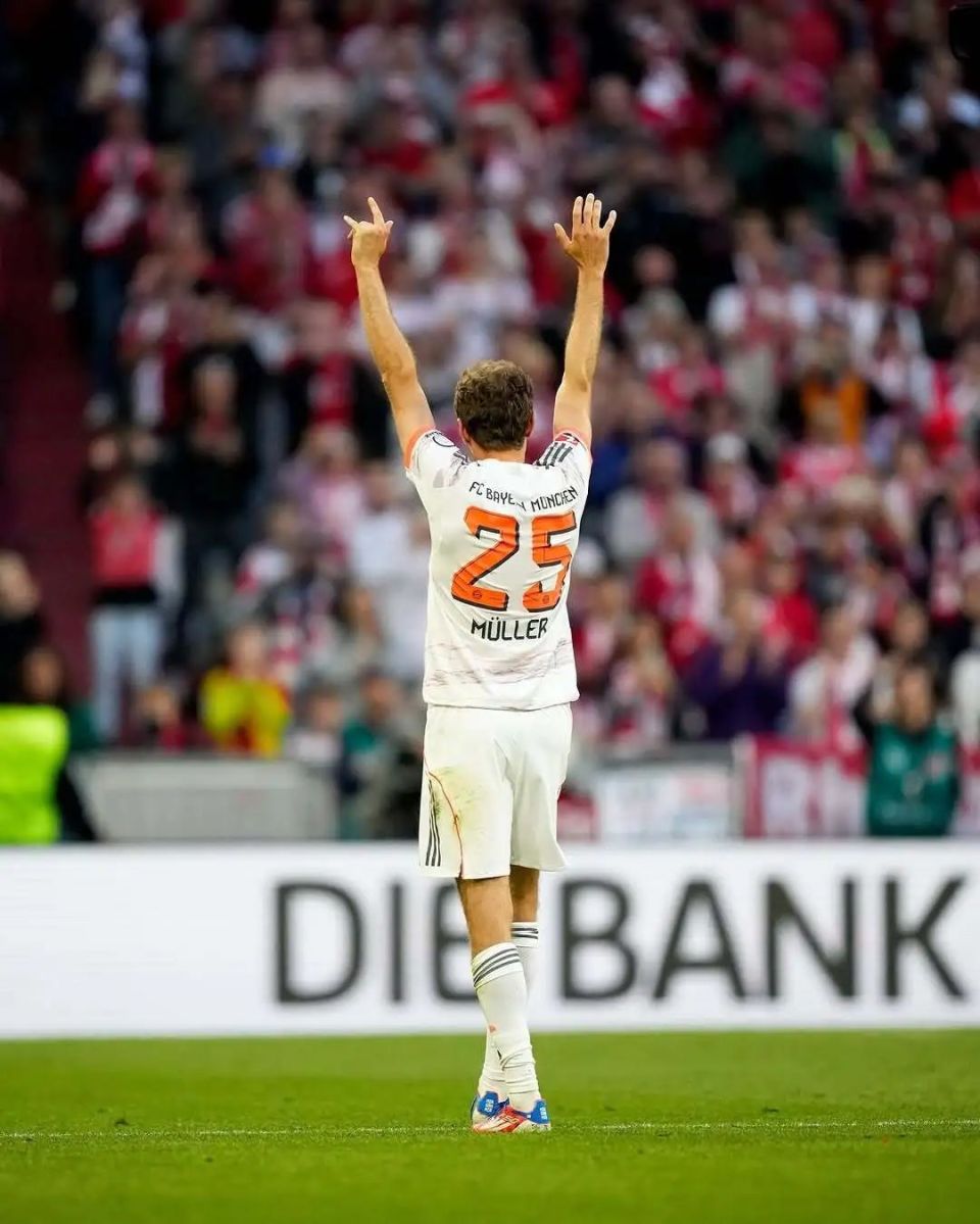 拜仁慕尼黑主场遭遇挑战黑马,存争议判罚的简单介绍 拜仁慕尼黑主场遭遇挑战黑马,存争议判罚的简单介绍