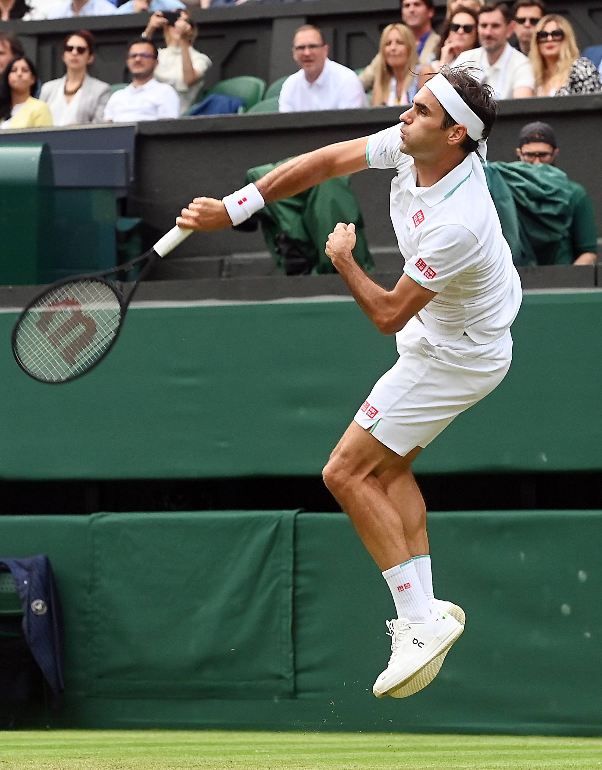 费德勒在洛杉矶的比赛中续约的简单介绍