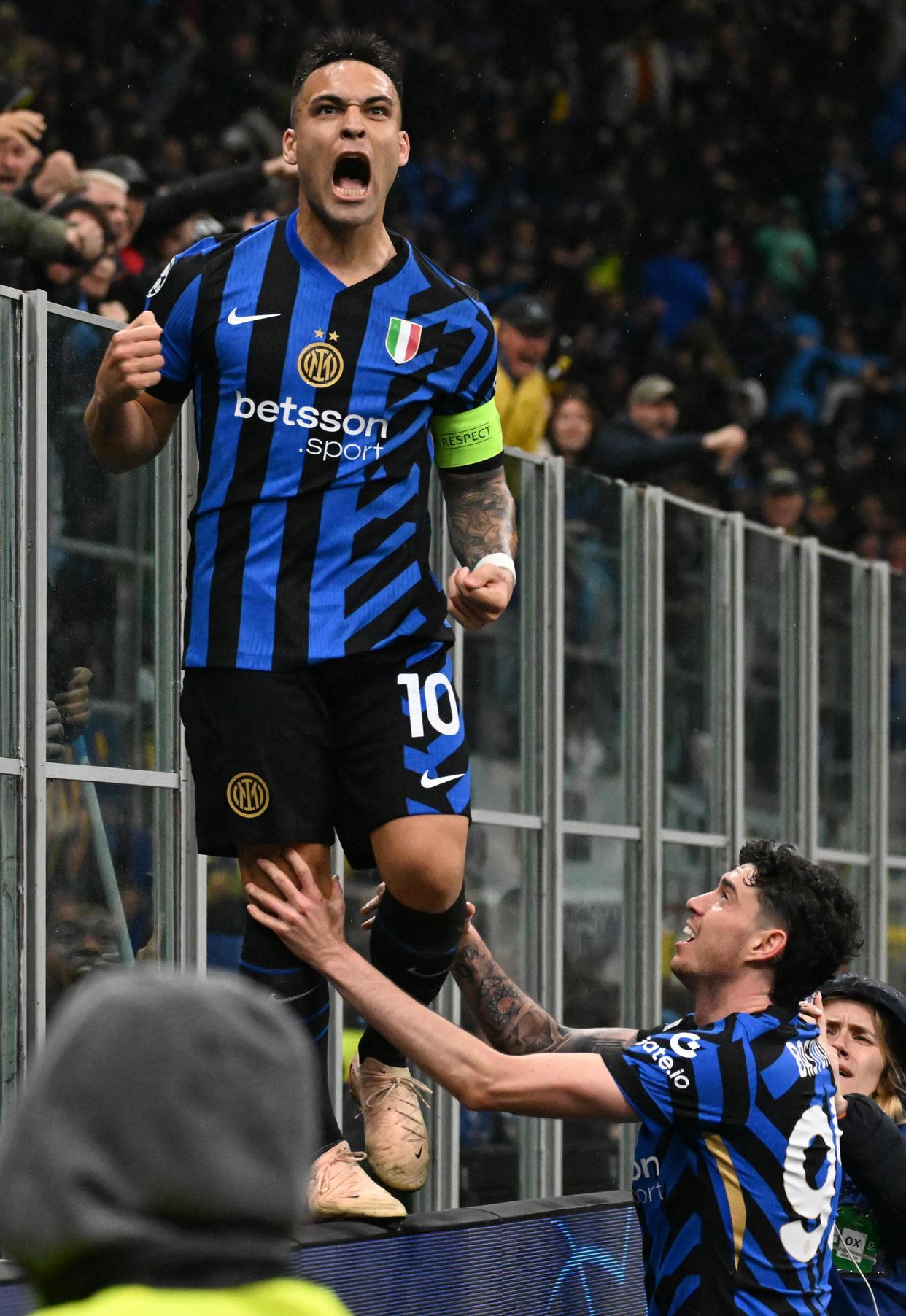 阿贾克斯完胜国际米兰,晋级欧冠四强 阿贾克斯完胜国际米兰,晋级欧冠四强