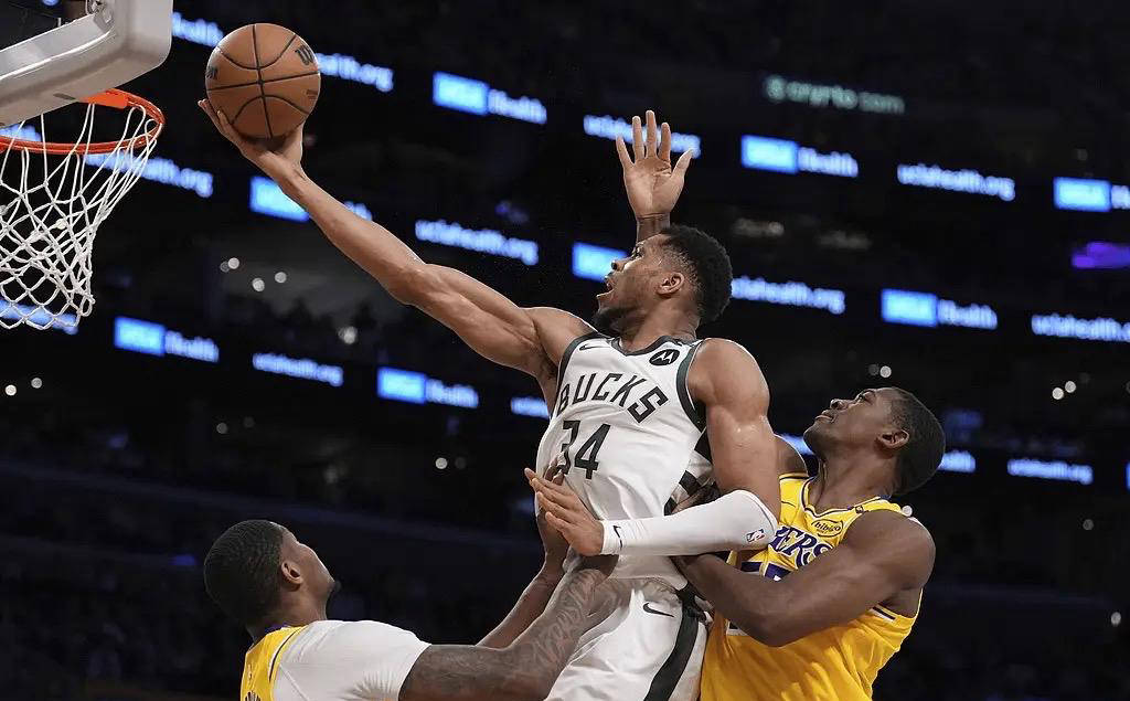 关于雄鹿大胜太阳,字母哥34+17分力挽狂澜的信息 关于雄鹿大胜太阳,字母哥34+17分力挽狂澜的信息