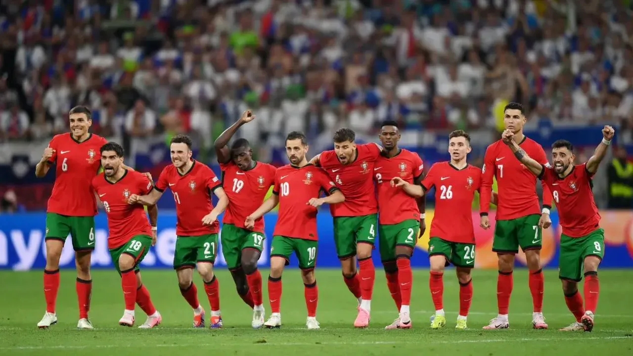 西班牙击败瑞士，领先优势扩大