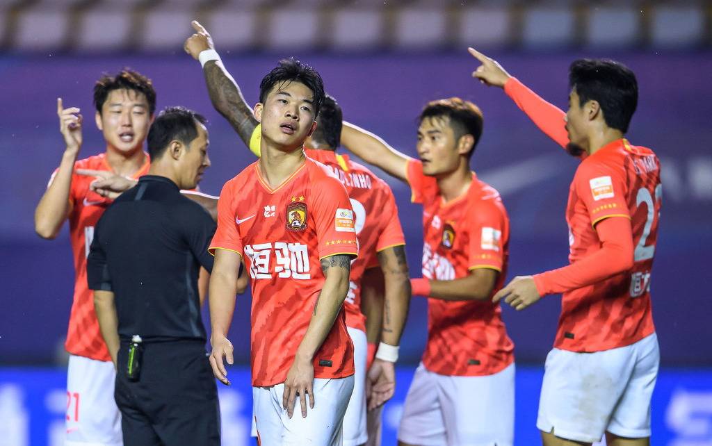 广东队不敌北京队，遭遇赛季首败