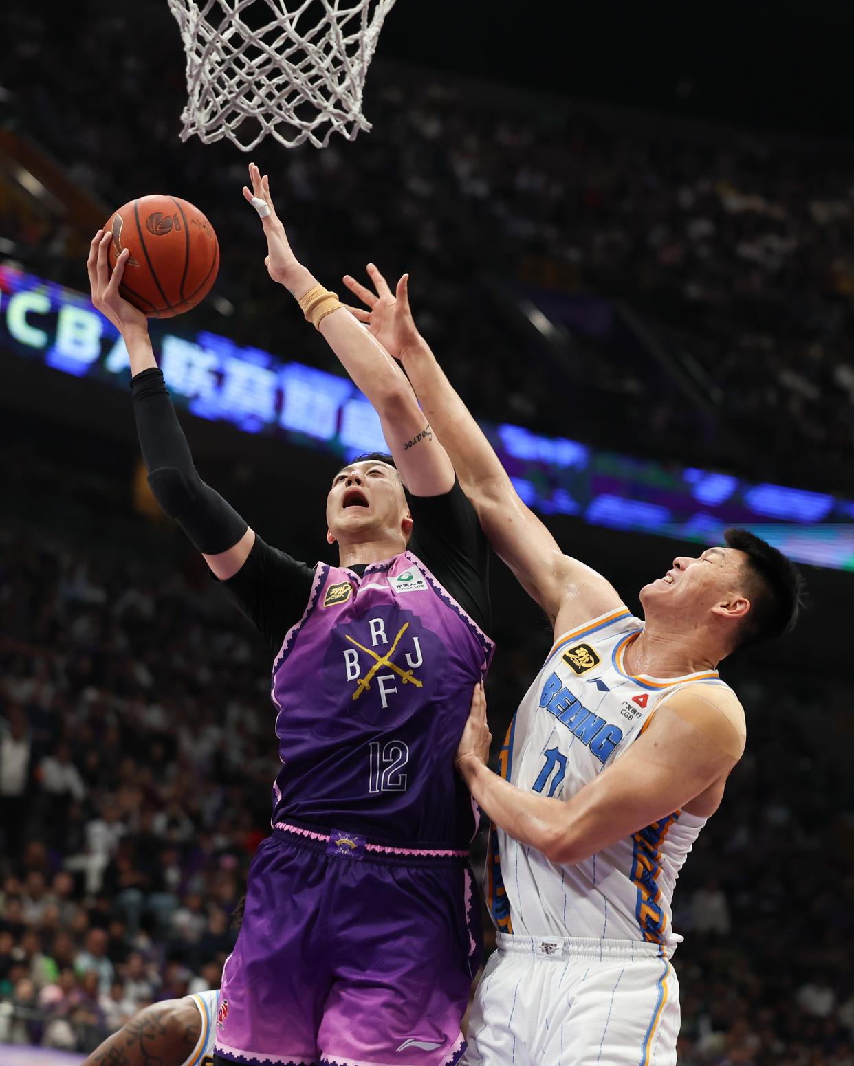 关于比赛将在北京奥体中心进行，届时中国篮球迷翘首以待的信息