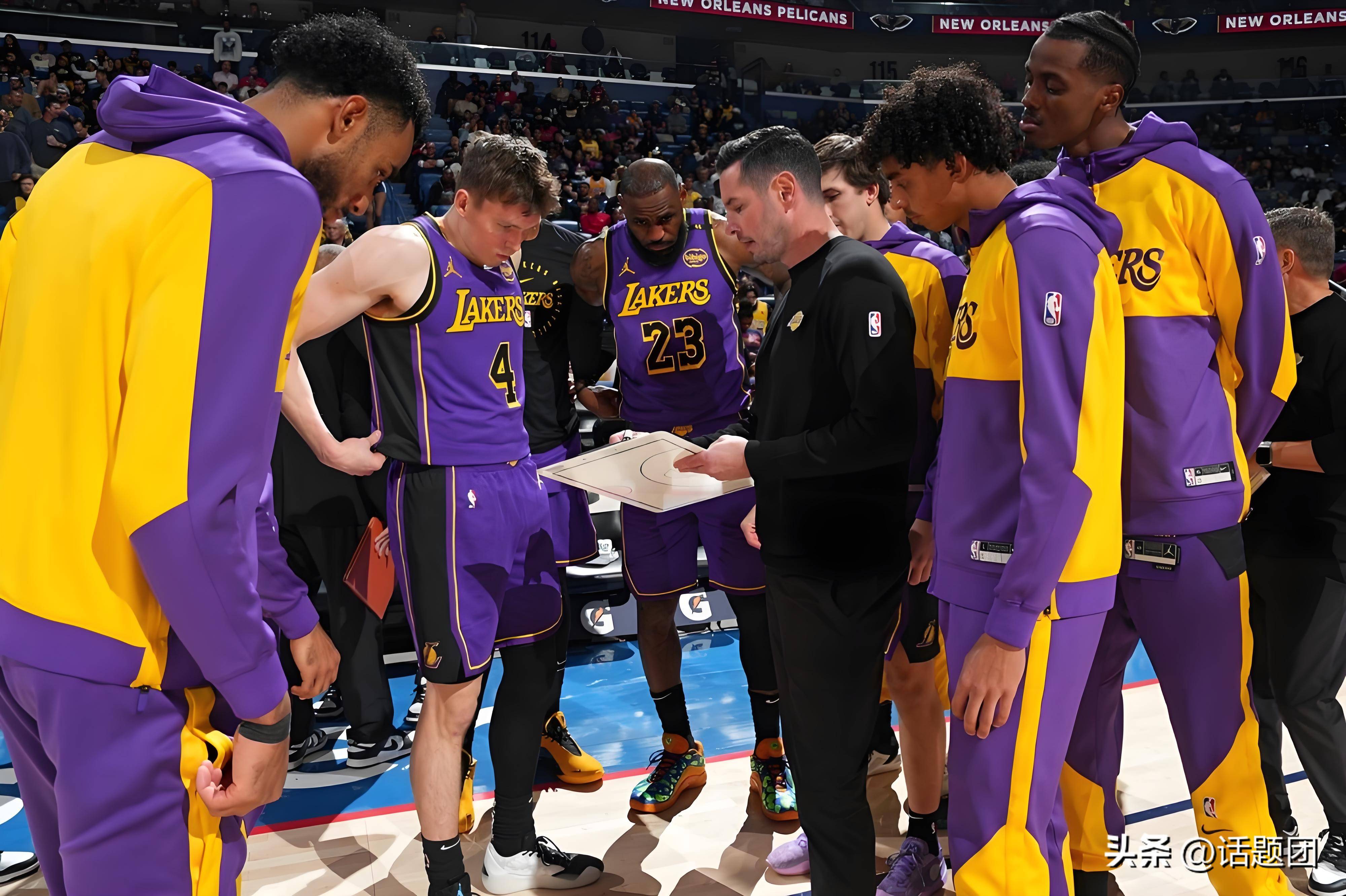 湖人队大胜鹈鹕队,取得连胜 湖人队大胜鹈鹕队,取得连胜