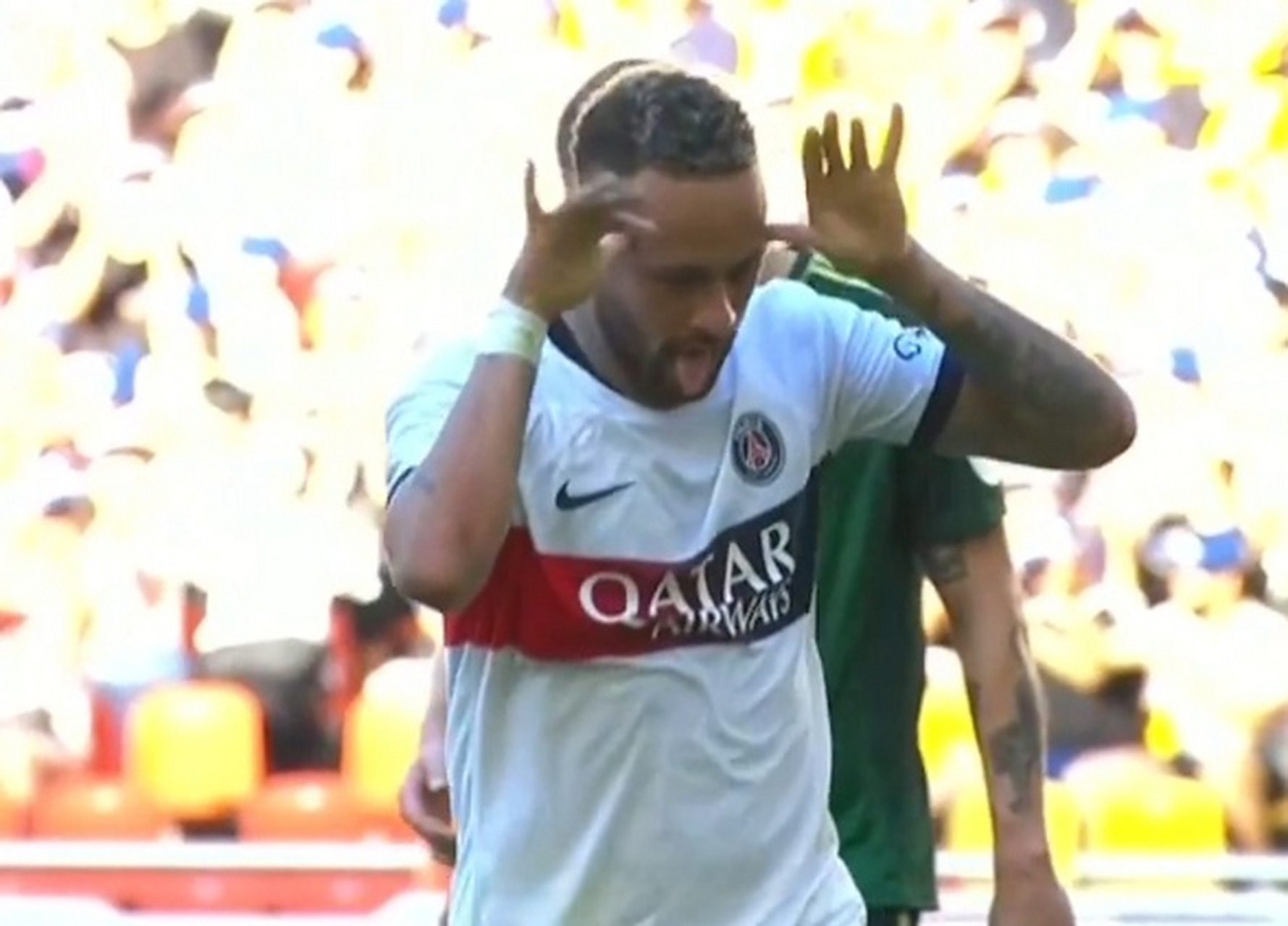 关于巴黎圣日耳曼球员伤愈复出，增加球队实力深度的信息