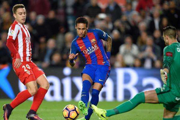 关于门兴格拉德巴赫与法兰克福的对决的信息 关于门兴格拉德巴赫与法兰克福的对决的信息