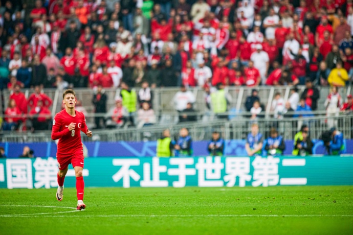 卡塔尔队取得胜利，成功闯入欧洲杯正赛决赛前九的简单介绍