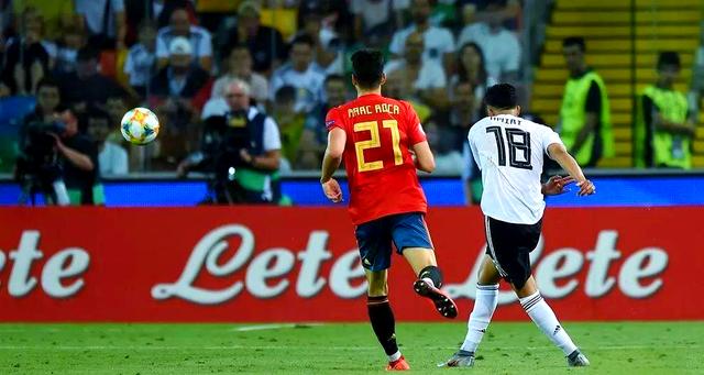 精彩对决：德国队力克西班牙，展现实力