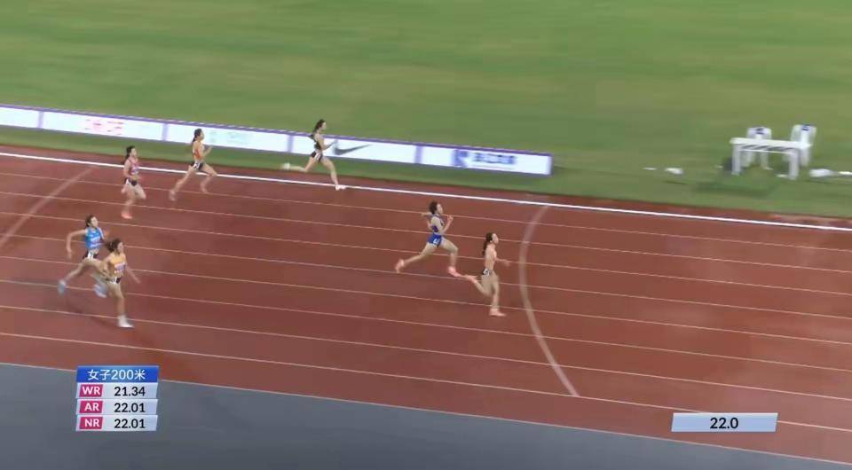 新星决赛复仇，短跑选手奋力逆袭夺金