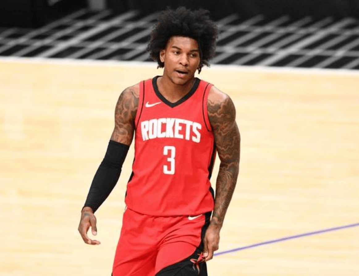 国王鏖战塞尔维亚男篮,波特送出助攻的简单介绍 国王鏖战塞尔维亚男篮,波特送出助攻的简单介绍