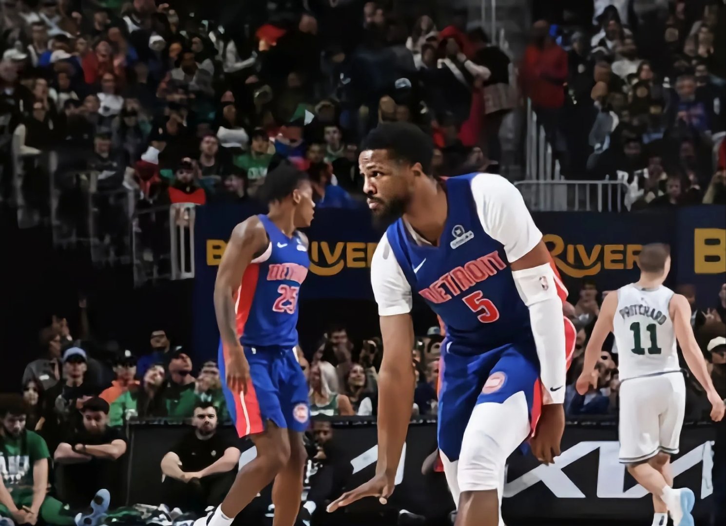 凯尔特人B队血洗篮网，戈贝尔关键制胜的简单介绍