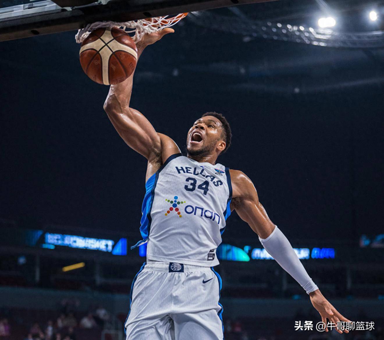 包含日本男篮绝杀湖人，字母哥惊艳世界的词条