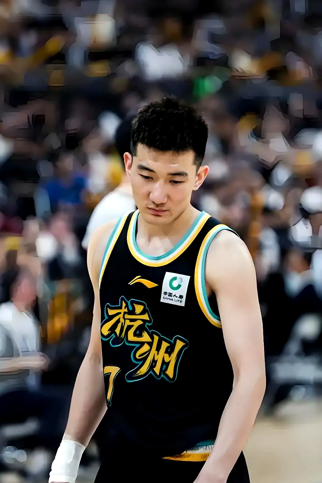 天津队鏖战浙江队，孙铭徽点燃赛场的简单介绍