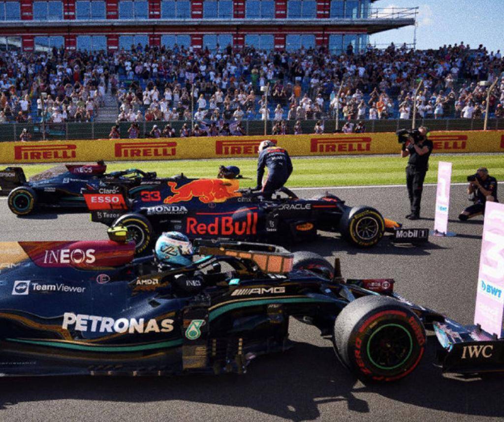 迈凯伦完胜法拉利，汉密尔顿带队取胜的简单介绍