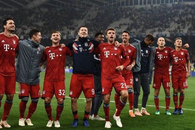 巴黎翻盘曼联，格纳布里刷新纪录